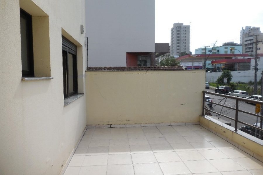 Apartamento com 129m², 2 dormitórios, 2 vagas, no bairro Centro em Caxias do Sul para Comprar