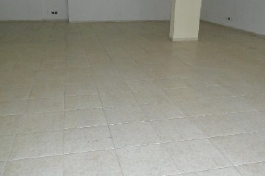 Loja com 200m², no bairro Centro em Caxias do Sul para Comprar