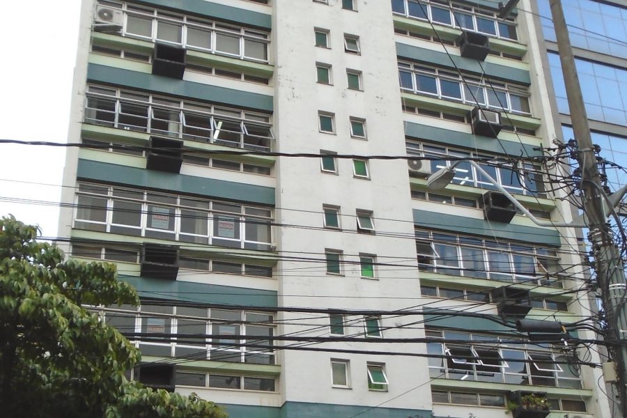 Sala com 83m², no bairro Centro em Caxias do Sul para Alugar