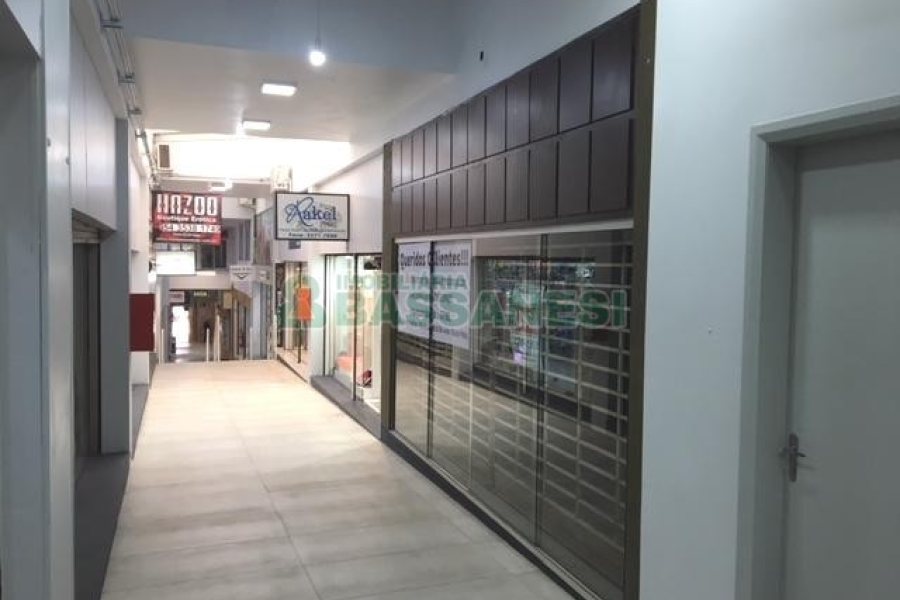 Loja com 40m², no bairro Centro em Caxias do Sul para Alugar