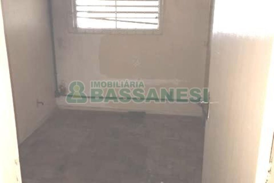 Loja com 40m², no bairro Centro em Caxias do Sul para Alugar