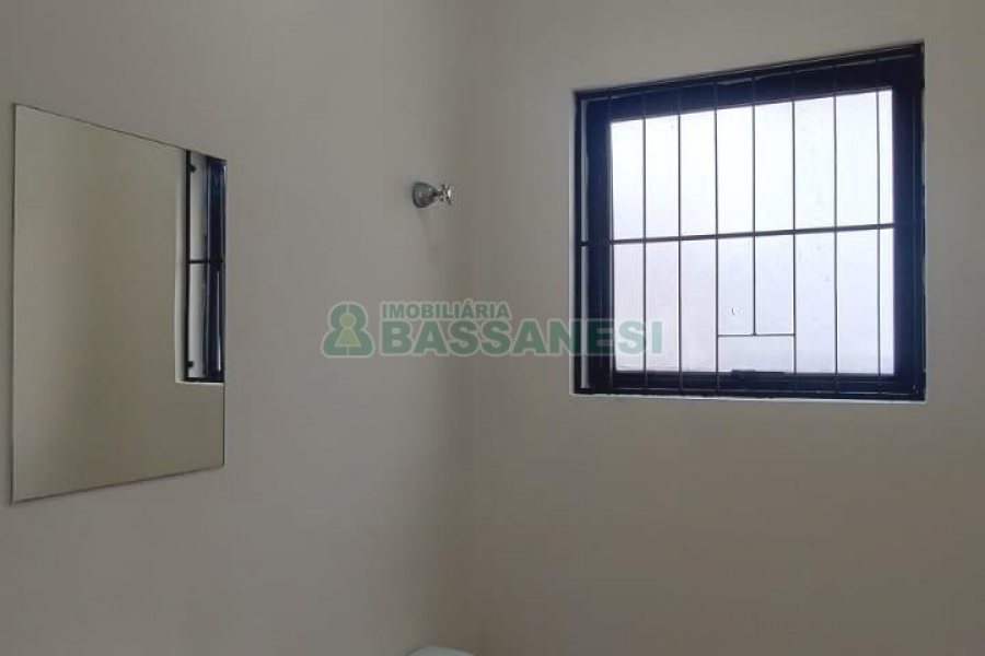 Loja com 75m², no bairro Centro em Caxias do Sul para Alugar