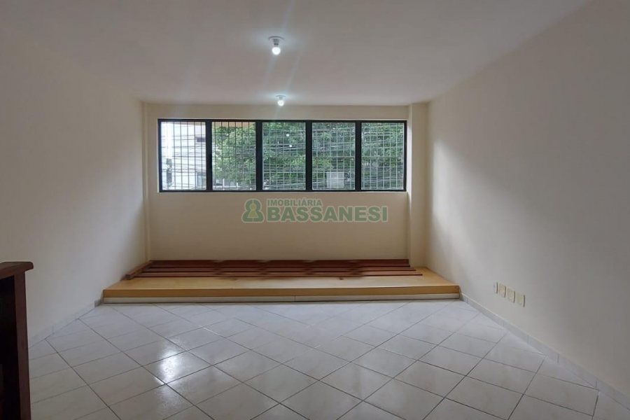 Loja com 75m², no bairro Centro em Caxias do Sul para Alugar