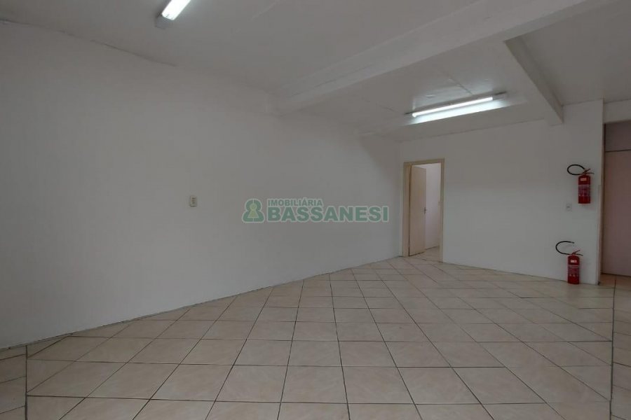 Loja com 70m², no bairro Rio Branco em Caxias do Sul para Alugar