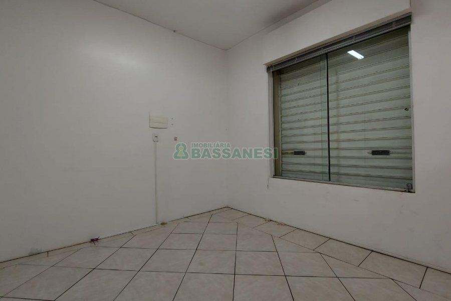 Loja com 70m², no bairro Rio Branco em Caxias do Sul para Alugar