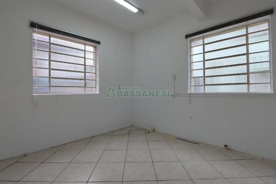 Loja com 70m², no bairro Rio Branco em Caxias do Sul para Alugar