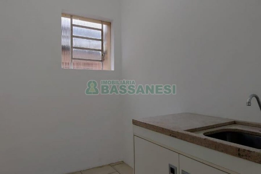 Loja com 70m², no bairro Rio Branco em Caxias do Sul para Alugar