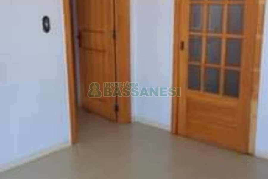 Apartamento com 66m², 2 dormitórios, 1 vaga, no bairro Pio X em Caxias do Sul para Comprar