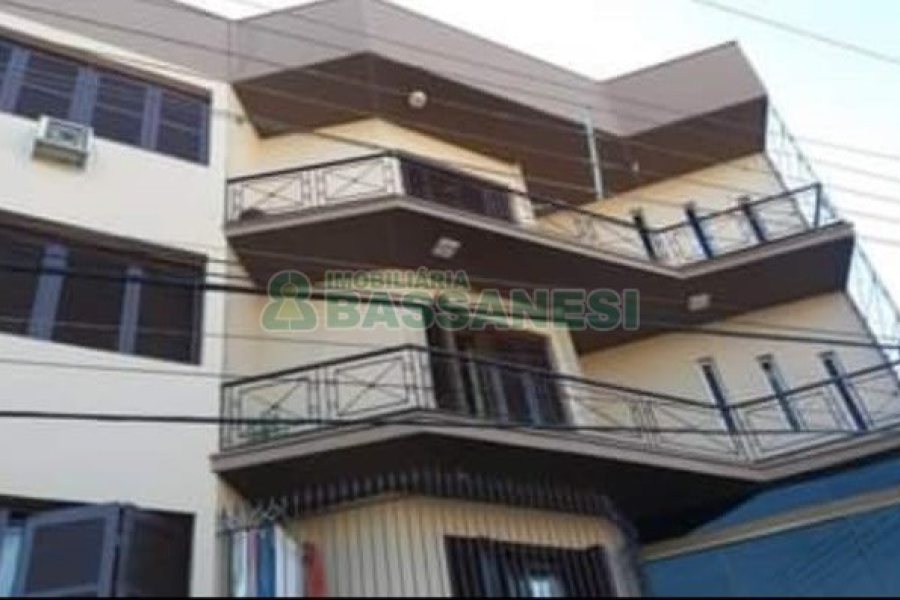 Apartamento com 66m², 2 dormitórios, 1 vaga, no bairro Pio X em Caxias do Sul para Comprar