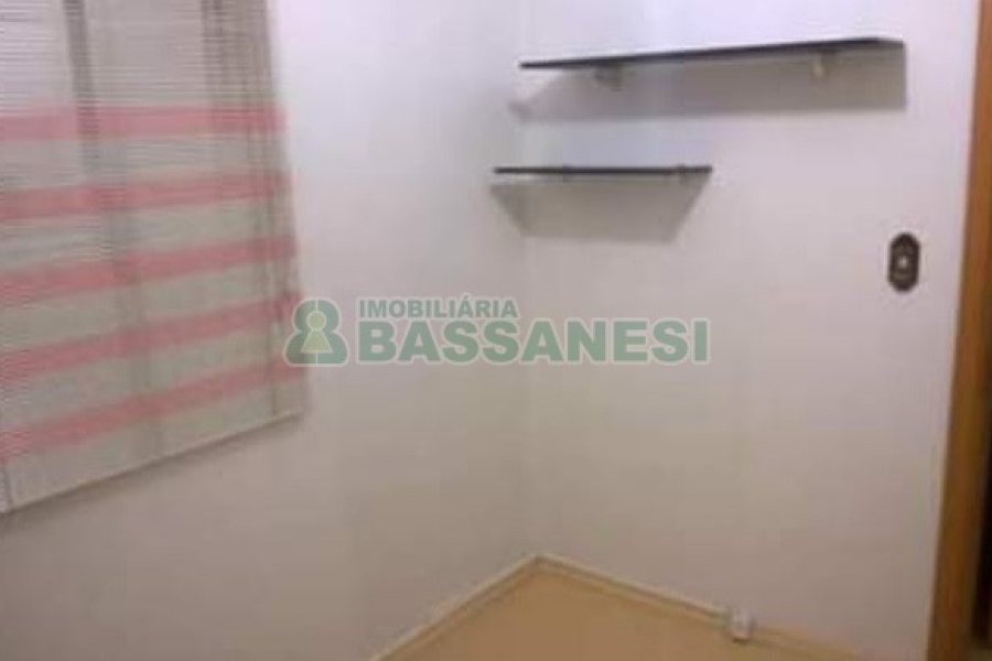 Apartamento com 66m², 2 dormitórios, 1 vaga, no bairro Pio X em Caxias do Sul para Comprar