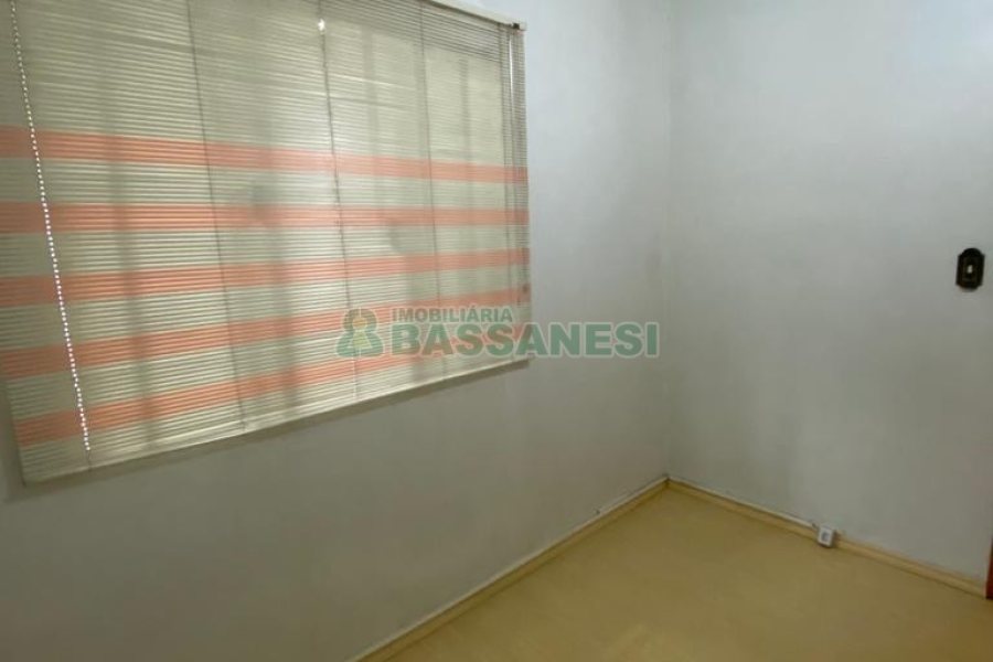Apartamento com 66m², 2 dormitórios, 1 vaga, no bairro Pio X em Caxias do Sul para Comprar