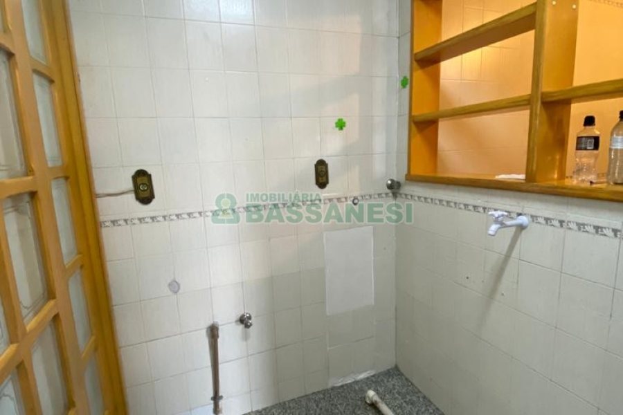 Apartamento com 66m², 2 dormitórios, 1 vaga, no bairro Pio X em Caxias do Sul para Comprar