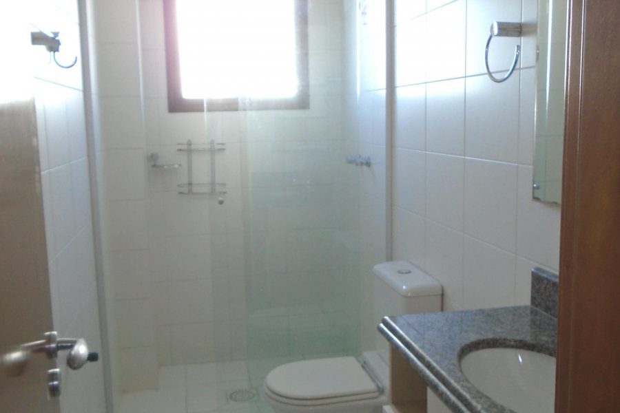 Apartamento com 110m², 3 dormitórios, 2 vagas, no bairro São Pelegrino em Caxias do Sul para Comprar