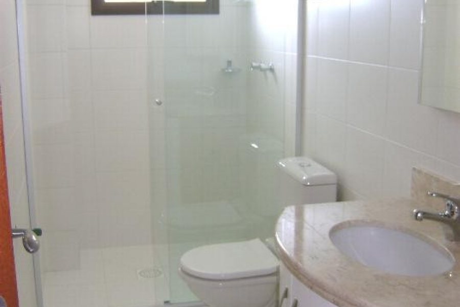 Apartamento com 110m², 3 dormitórios, 2 vagas, no bairro São Pelegrino em Caxias do Sul para Comprar