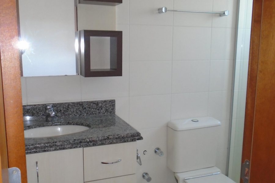 Apartamento com 110m², 3 dormitórios, 2 vagas, no bairro São Pelegrino em Caxias do Sul para Comprar