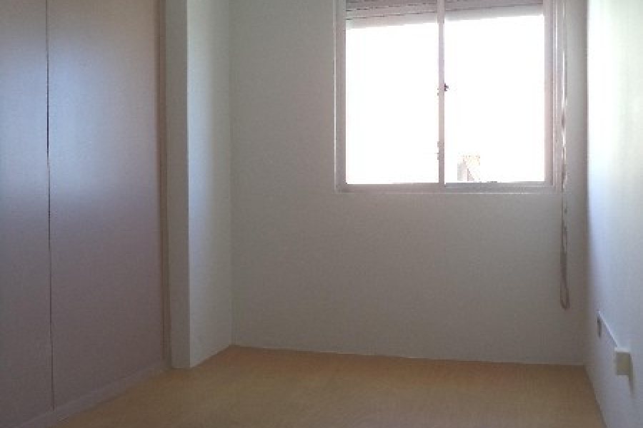 Apartamento com 54m², 2 dormitórios, 1 vaga, no bairro Centro em Caxias do Sul para Comprar
