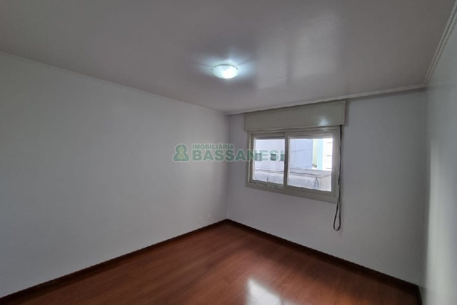 Apartamento com 143m², 3 dormitórios, 1 vaga, no bairro Centro em Caxias do Sul para Comprar