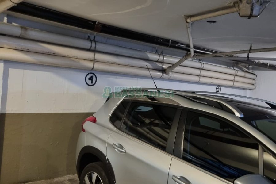 Apartamento com 143m², 3 dormitórios, 1 vaga, no bairro Centro em Caxias do Sul para Comprar