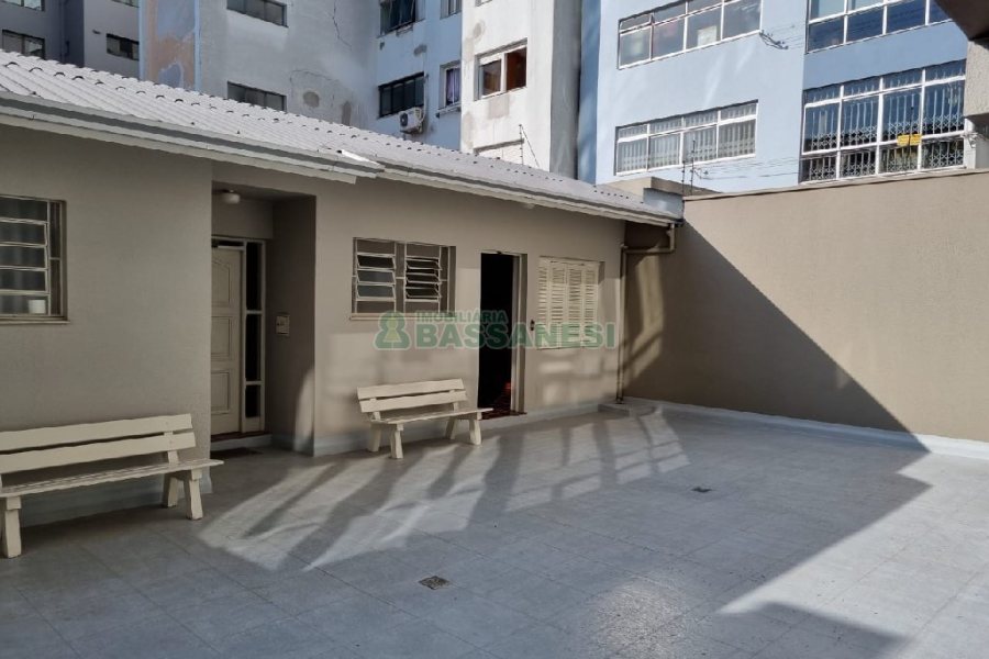 Apartamento com 143m², 3 dormitórios, 1 vaga, no bairro Centro em Caxias do Sul para Comprar