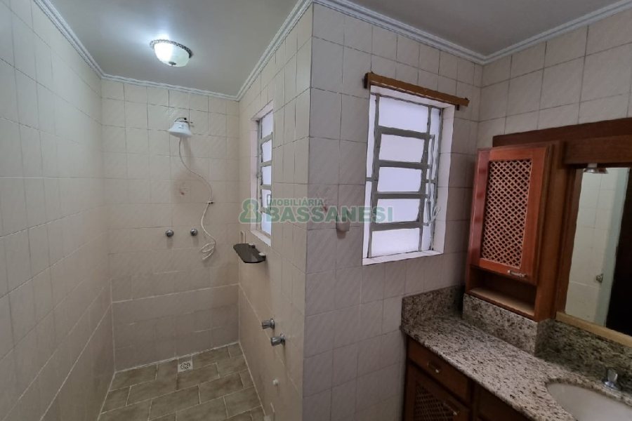 Apartamento com 143m², 3 dormitórios, 1 vaga, no bairro Centro em Caxias do Sul para Comprar