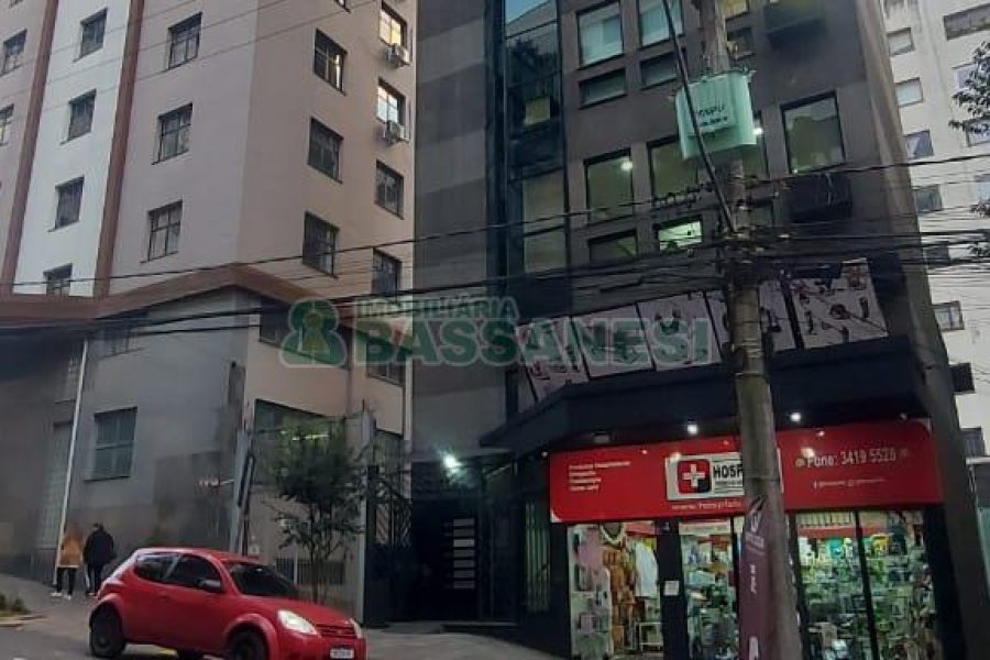 Sala com 54m², no bairro Centro em Caxias do Sul para Comprar