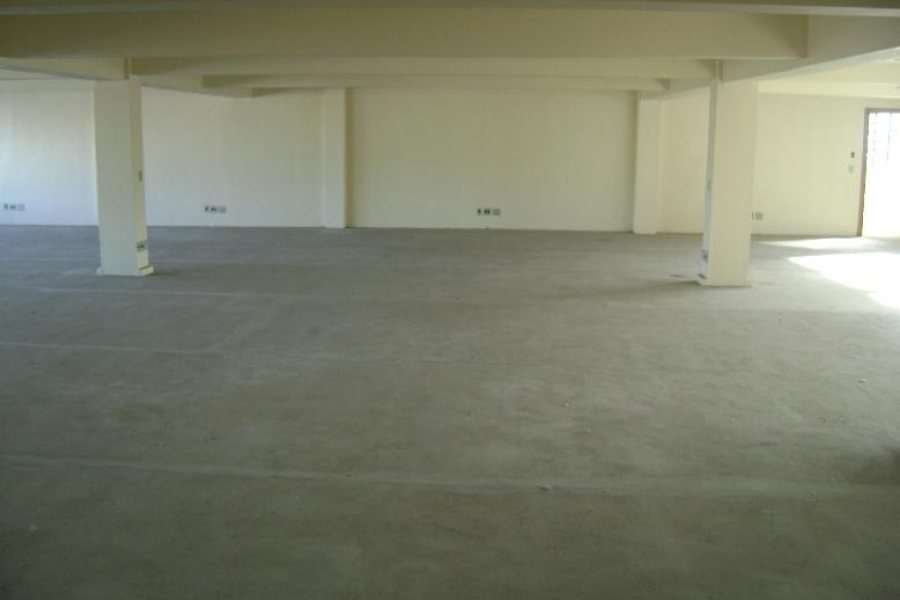 Sala com 500m², no bairro São José em Caxias do Sul para Alugar