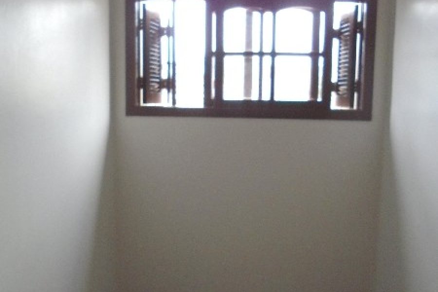 Apartamento com 130m², 3 dormitórios, 1 vaga, no bairro Madureira em Caxias do Sul para Alugar