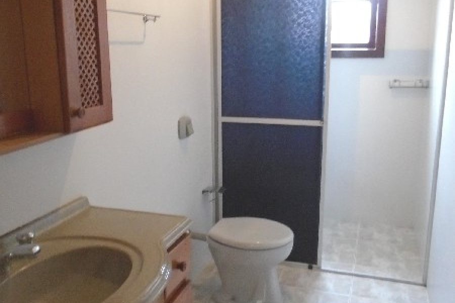 Apartamento com 130m², 3 dormitórios, 1 vaga, no bairro Madureira em Caxias do Sul para Alugar