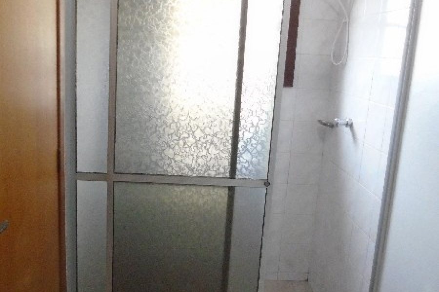 Apartamento com 130m², 3 dormitórios, 1 vaga, no bairro Madureira em Caxias do Sul para Alugar