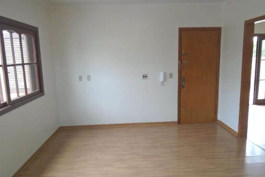 Apartamento com 130m², 3 dormitórios, 1 vaga, no bairro Madureira em Caxias do Sul para Alugar