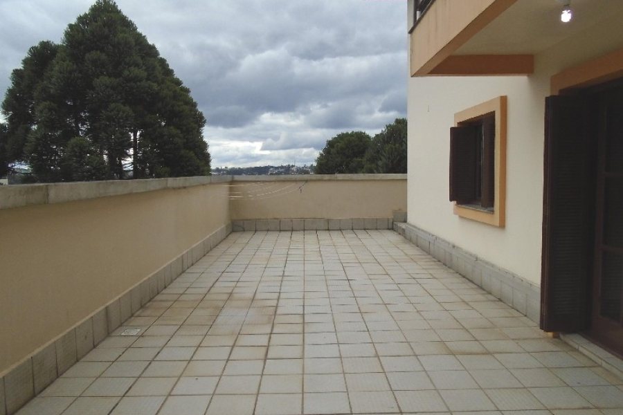 Apartamento com 130m², 3 dormitórios, 1 vaga, no bairro Madureira em Caxias do Sul para Alugar