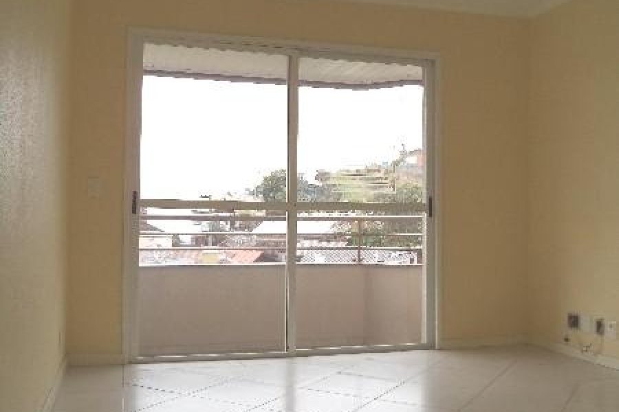 Apartamento com 83m², 2 dormitórios, 1 vaga, no bairro Cristo Redentor em Caxias do Sul para Comprar