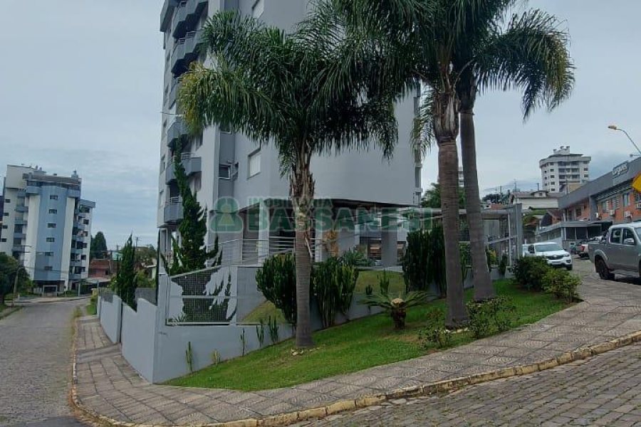 Apartamento com 83m², 2 dormitórios, 1 vaga, no bairro Cristo Redentor em Caxias do Sul para Comprar