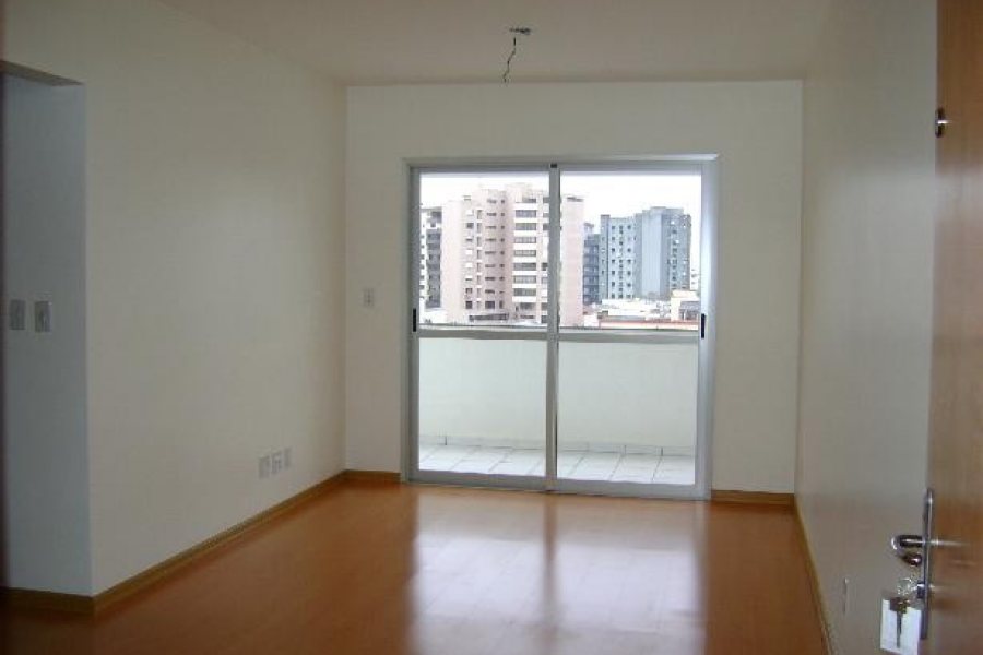 Apartamento com 105m², 3 dormitórios, 2 vagas, no bairro São Pelegrino em Caxias do Sul para Alugar