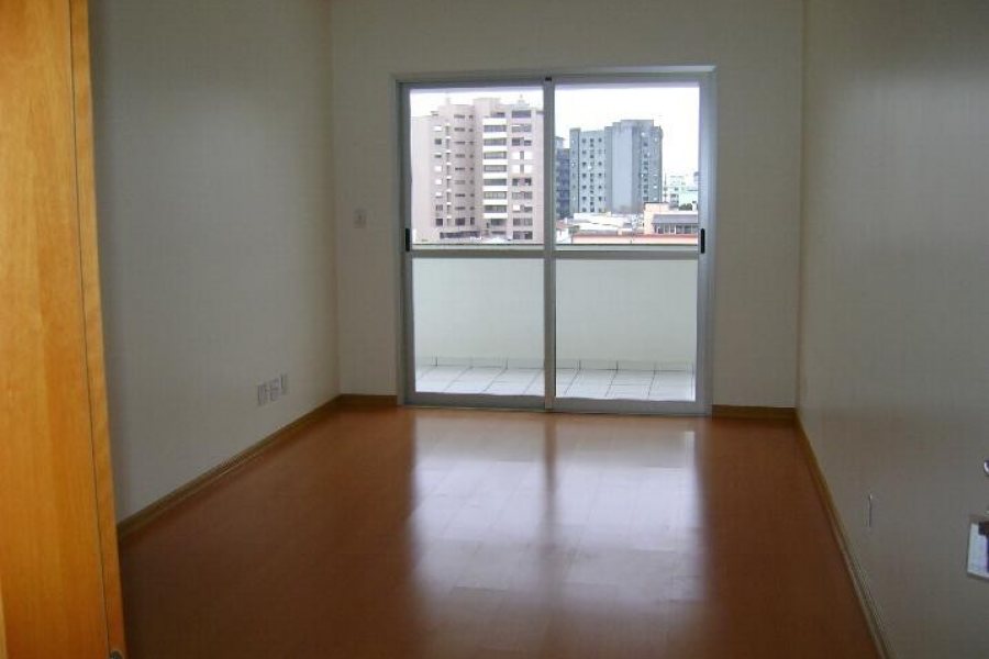 Apartamento com 105m², 3 dormitórios, 2 vagas, no bairro São Pelegrino em Caxias do Sul para Alugar