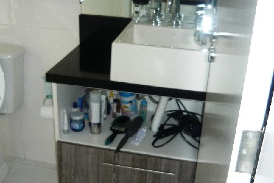 Apartamento com 95m², 3 dormitórios, 2 vagas, no bairro Cinqüentenário em Caxias do Sul para Comprar