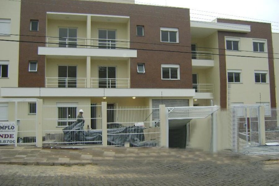 Apartamento com 95m², 3 dormitórios, 2 vagas, no bairro Cinqüentenário em Caxias do Sul para Comprar
