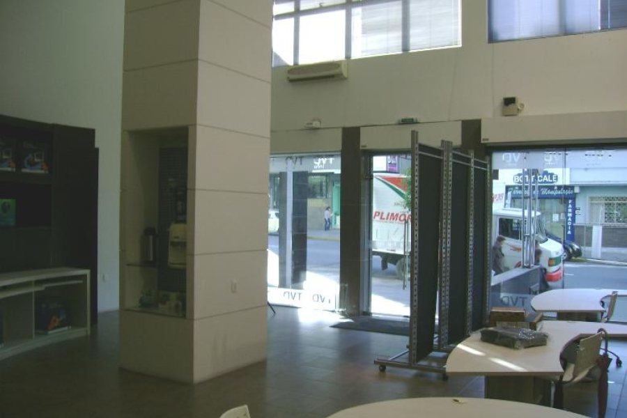 Loja com 670m², no bairro Centro em Caxias do Sul para Alugar