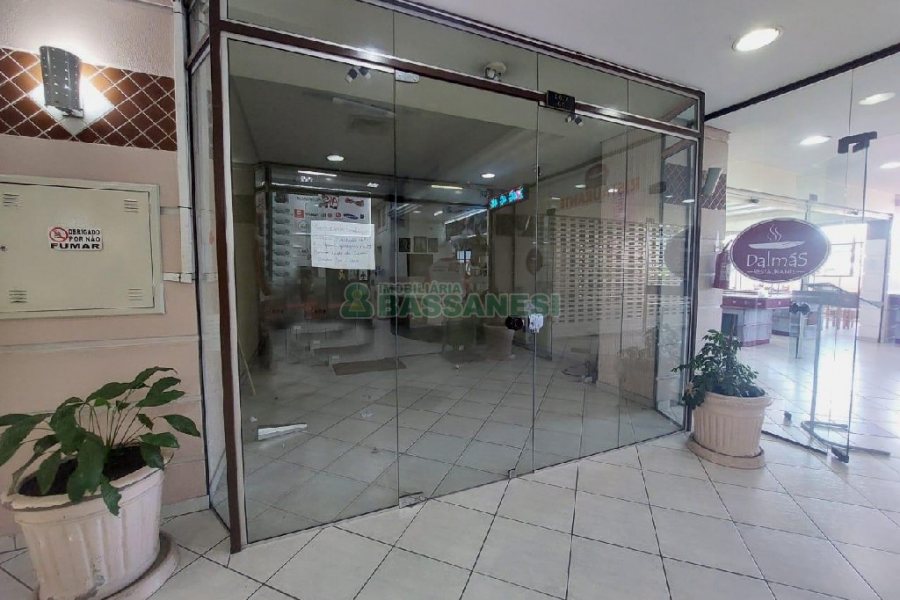 Loja com 40m², no bairro Centro em Caxias do Sul para Alugar