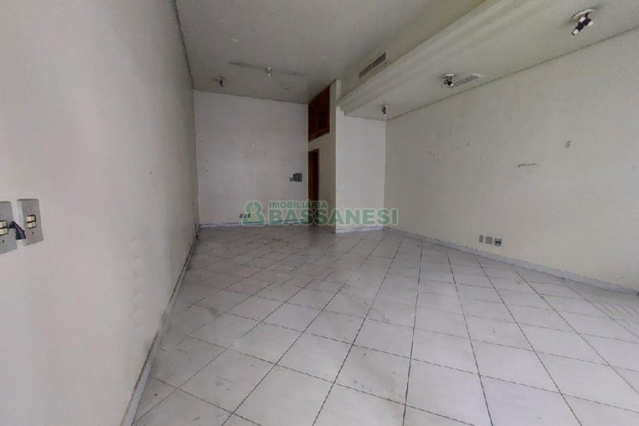 Loja com 40m², no bairro Centro em Caxias do Sul para Alugar