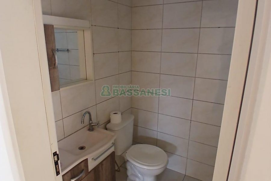 Apto Mobiliado com 60m², 2 dormitórios, 1 vaga, no bairro Sagrada Família em Caxias do Sul para Comprar