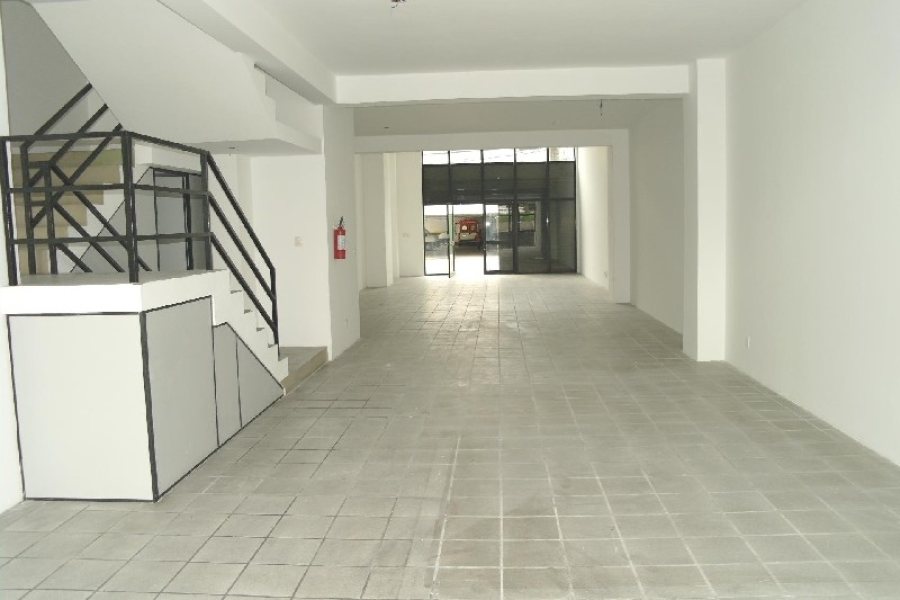 Loja com 328m², no bairro Centro em Caxias do Sul para Alugar ou Comprar