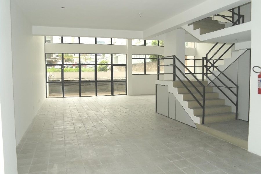 Loja com 328m², no bairro Centro em Caxias do Sul para Alugar ou Comprar