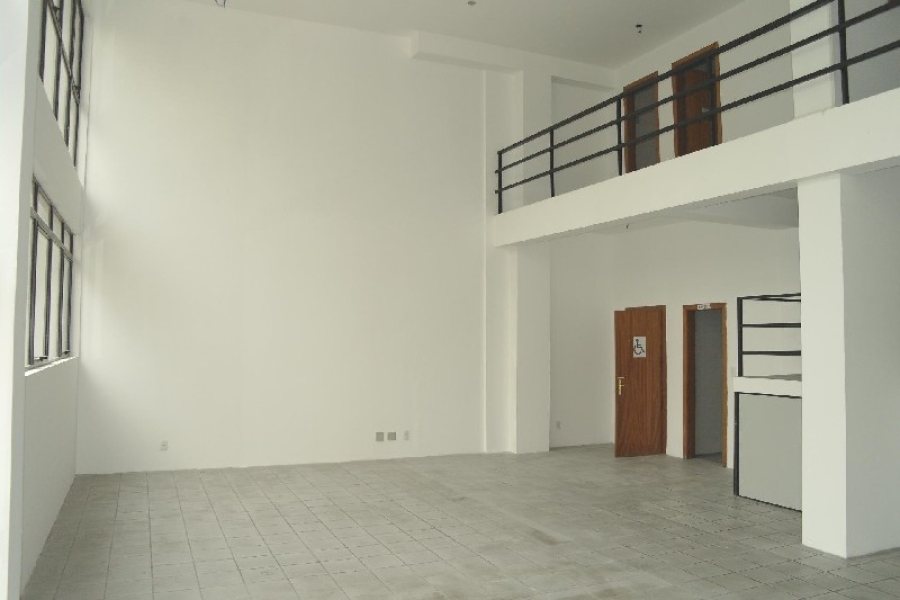 Loja com 328m², no bairro Centro em Caxias do Sul para Alugar ou Comprar