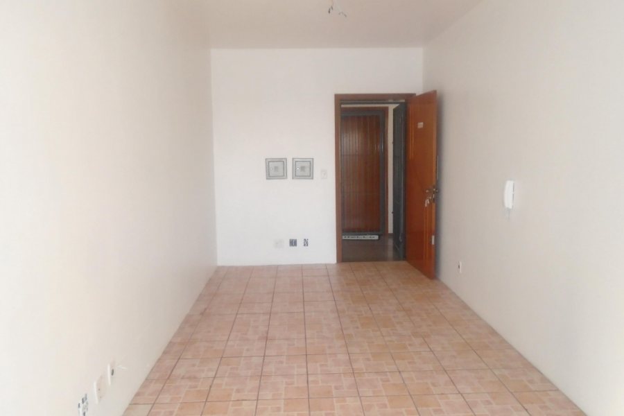 Sala com 37m², no bairro Rio Branco em Caxias do Sul para Comprar
