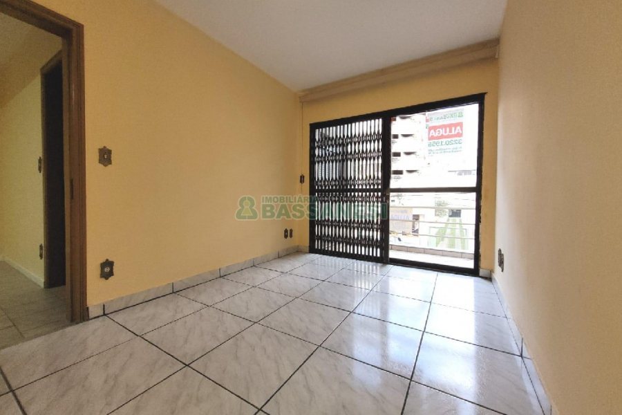 Apartamento com 78m², 2 dormitórios, 1 vaga, no bairro Centro em Caxias do Sul para Alugar