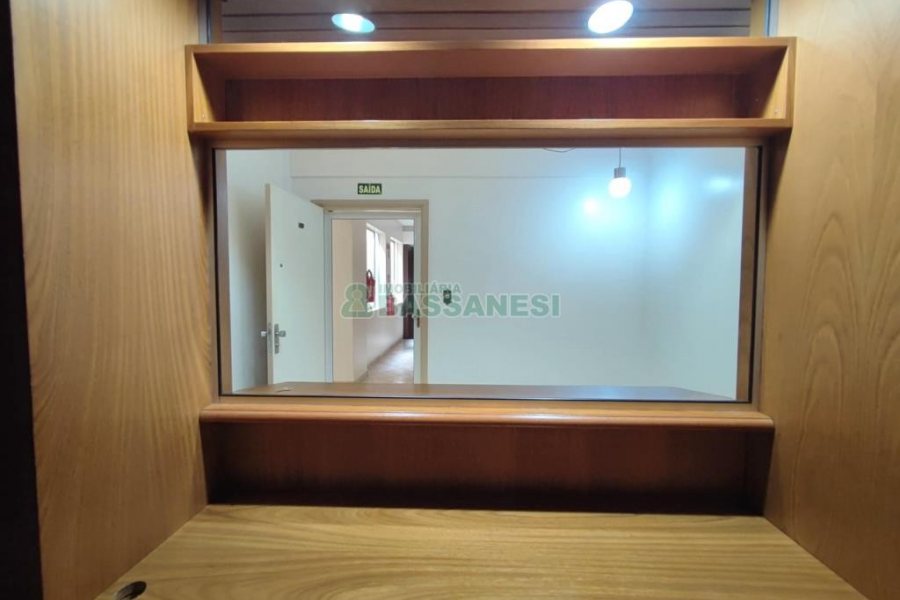 Sala com 42m², 1 vaga, no bairro Centro em Caxias do Sul para Comprar