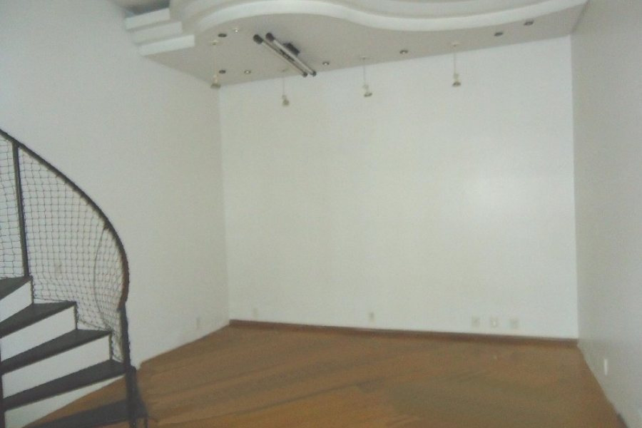 Loja com 40m², no bairro Centro em Caxias do Sul para Comprar