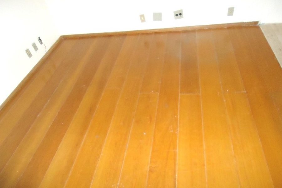 Loja com 40m², no bairro Centro em Caxias do Sul para Comprar