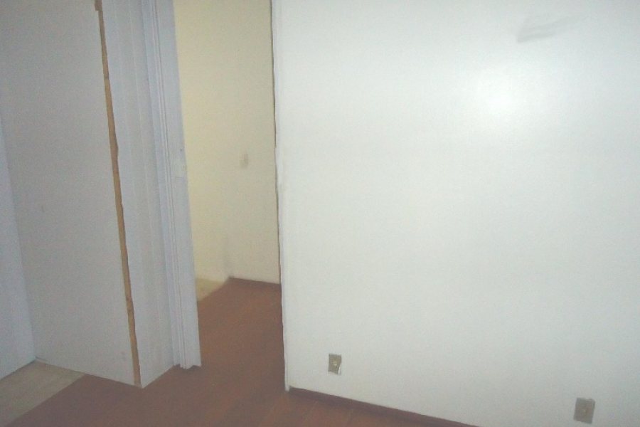 Loja com 40m², no bairro Centro em Caxias do Sul para Comprar